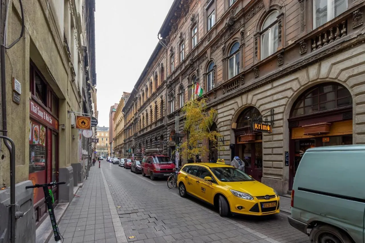 D.Five Jewish Quarter Loft Apartment Budapest Hungary